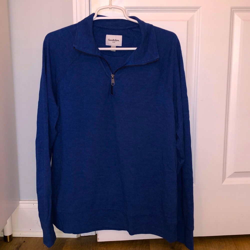 Mens longsleeve quarter zip, size large